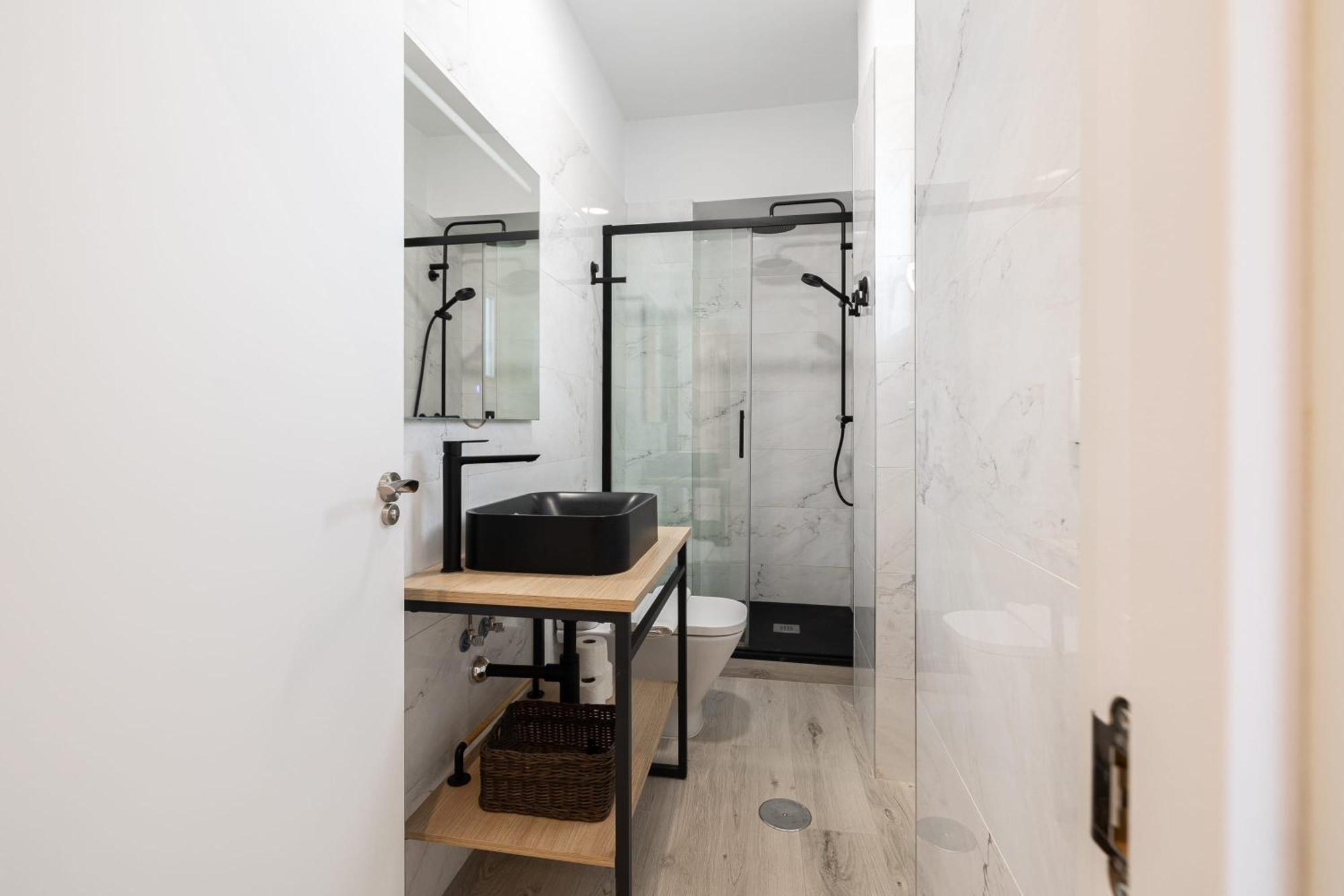Cozy Apartment In The Heart Of Малага Екстериор снимка