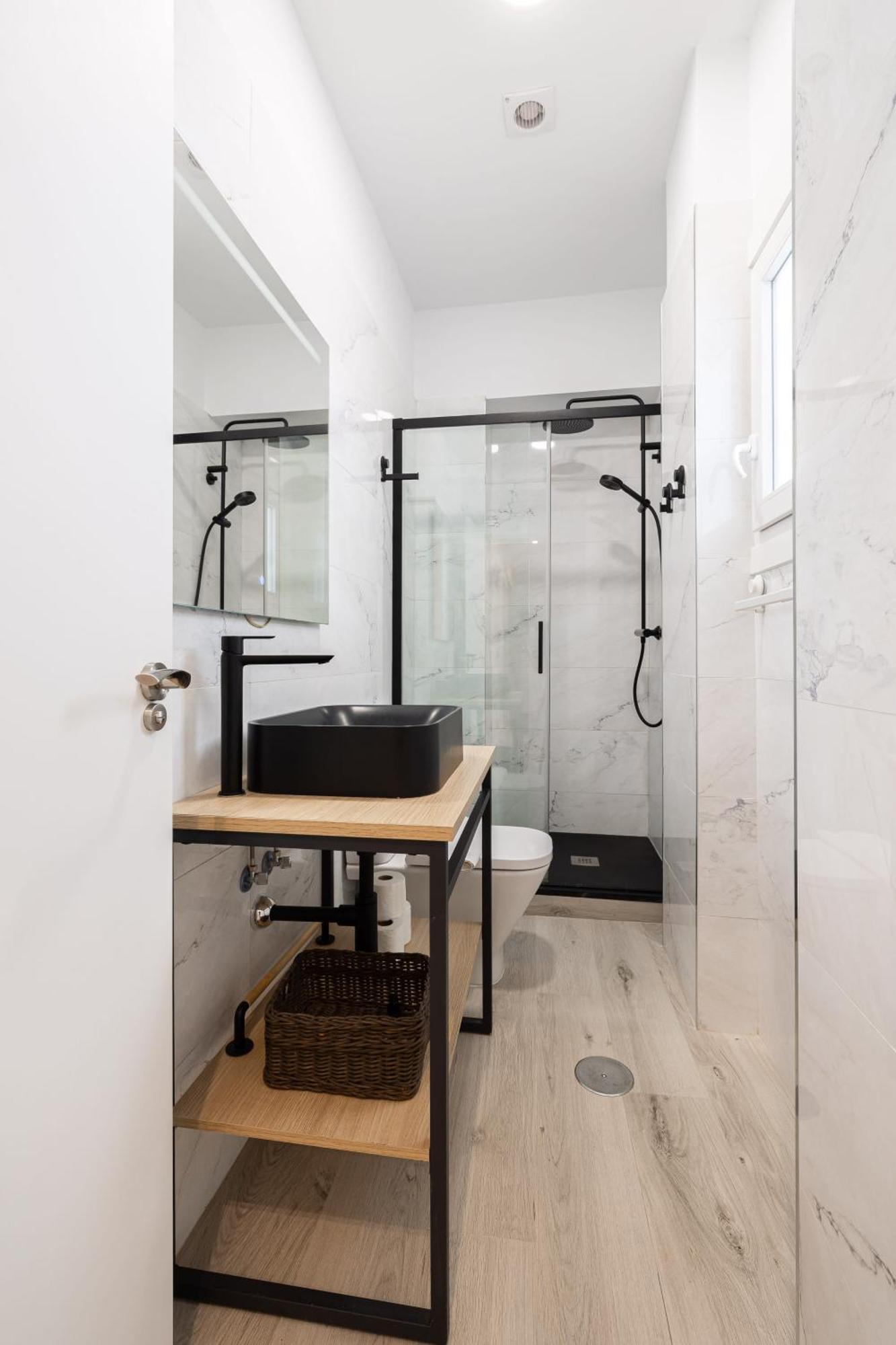 Cozy Apartment In The Heart Of Малага Екстериор снимка